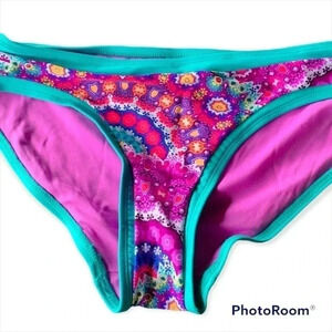 No Boundaries Muti Color Ladies Bikini Bottoms Size L